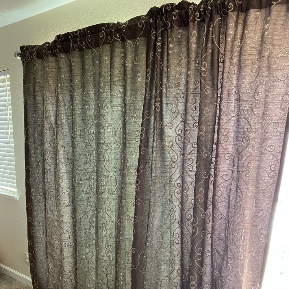 Curtains - Picture 2 of 5